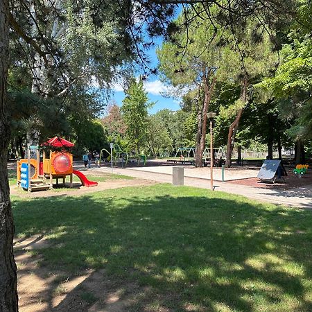 Appartamento Con Parcheggio Gratuito 15Min Da Venezia 梅斯特雷 外观 照片